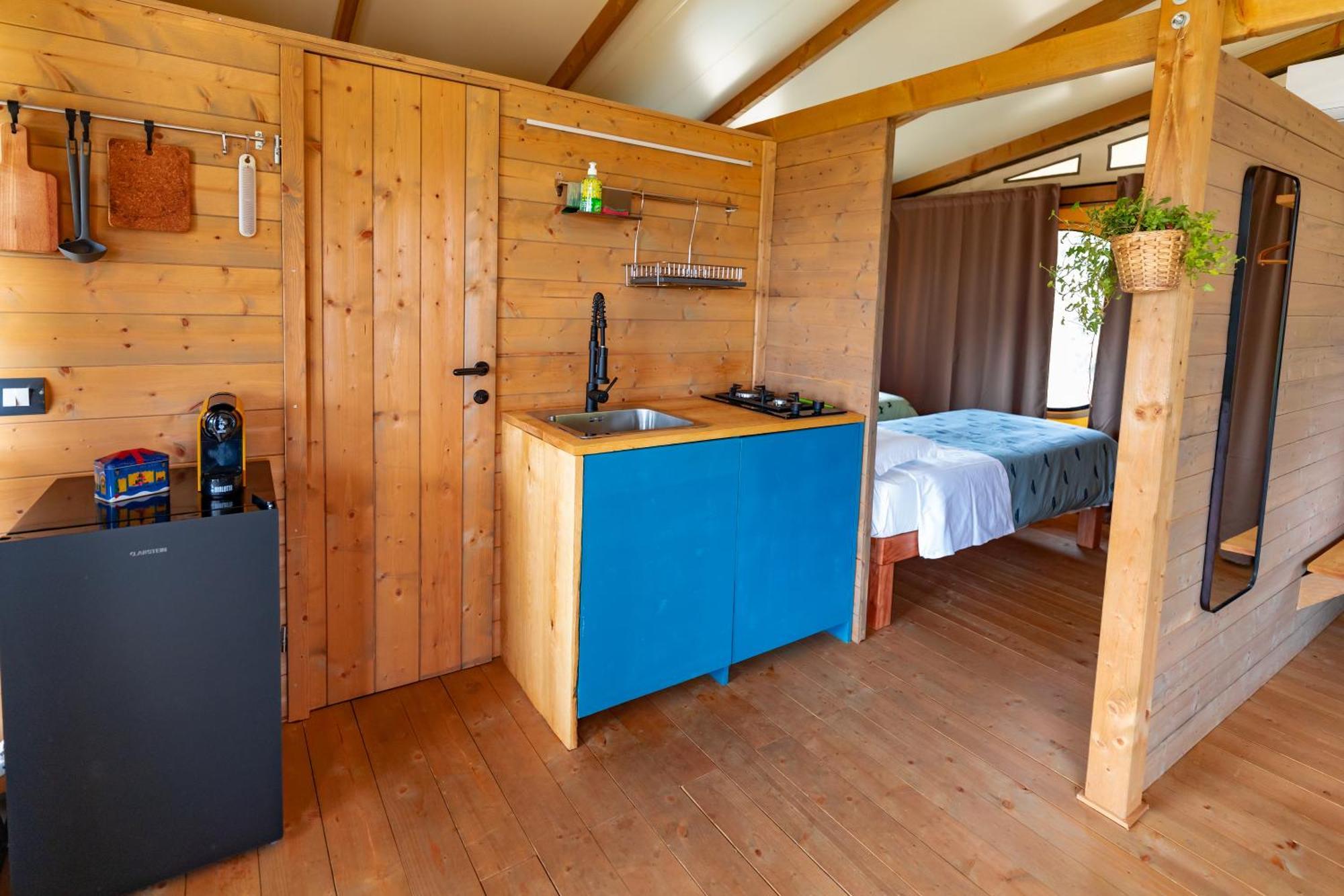 فندق Glamping Stregaia ماسا ماريتيما المظهر الخارجي الصورة
